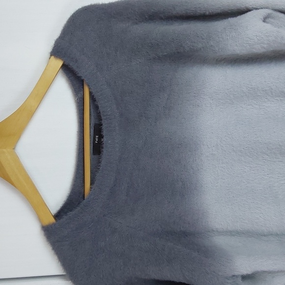 Fate OMBRE Butter Soft Stretchy Modern Colorblock Sweater Neutral Sz.M - Picture 2 of 10